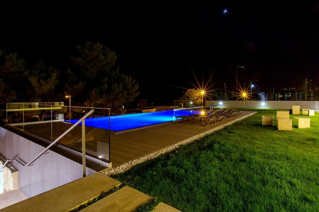 Bel Etage Amora Luxury Seaview Apartment With Pool Split 0*,  Croácia
